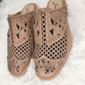 Free People Laser Cut Leather Mule Size 37/7